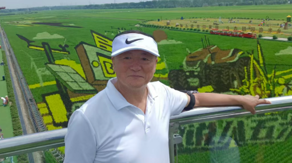 一名退休党员的担当 彰显龙法银发力量 